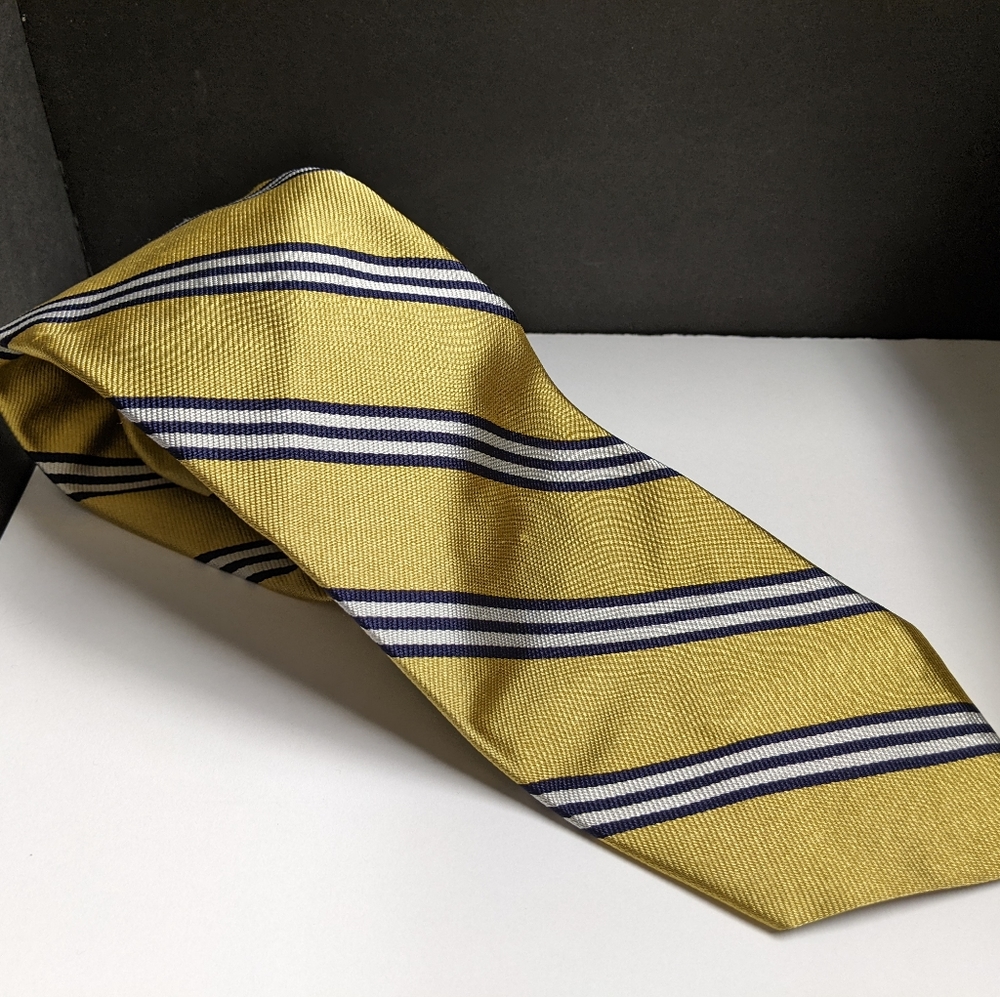 Brooks Brothers "346" silk neck tie gold striped nwt